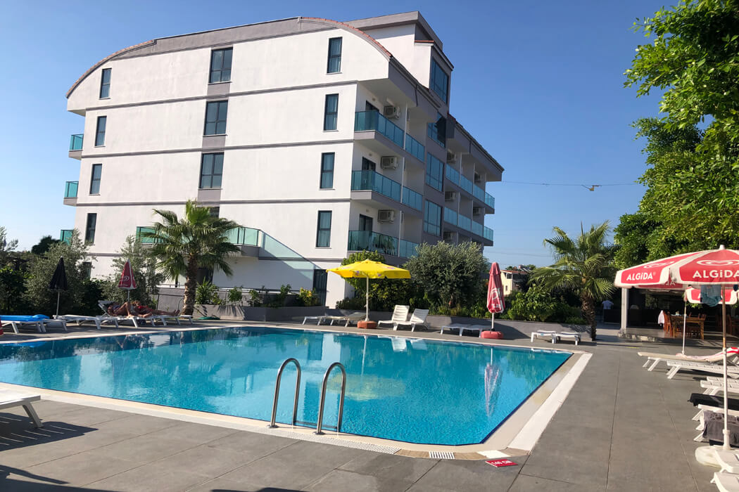 Silver Hotel - aneks