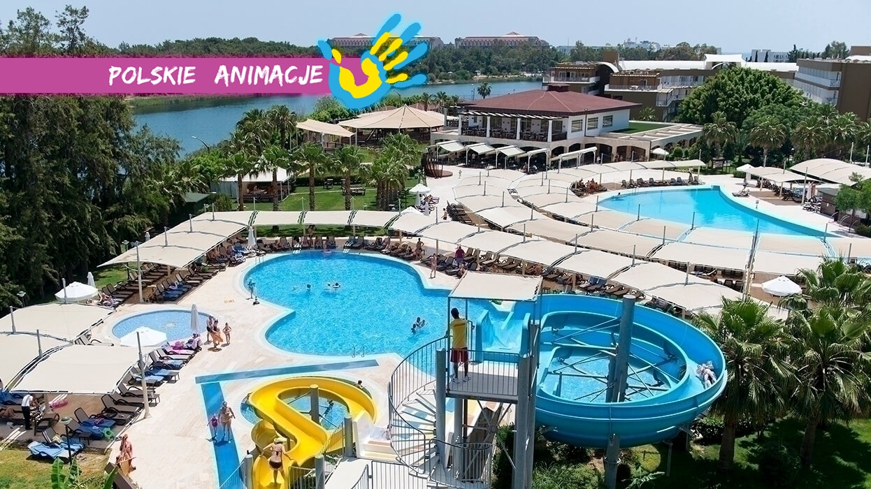 Hotel MARVIDA FAMILY ECO - widok na baseny i zjeżdżalnie