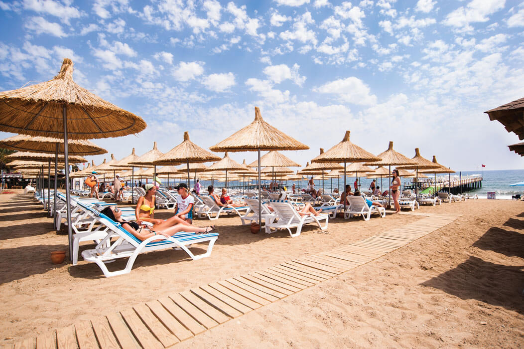 Hotel Quattro Beach Spa & Resort - piaszczysta plaża
