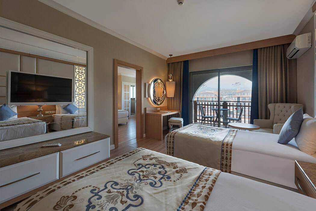 Hotel Quattro Beach Spa & Resort - pokój z dwoma łóżkami