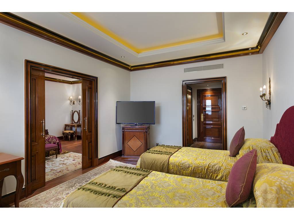 Premium Family Room