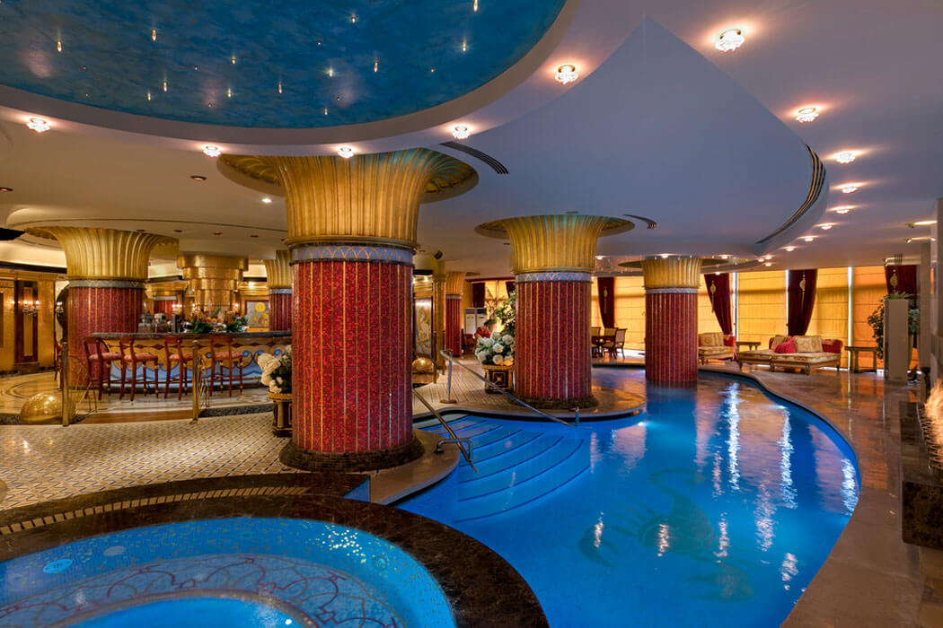 Hotel Titanic Mardan Palace - basen w SPA