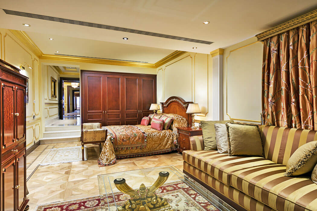 Hotel Titanic Mardan Palace - king suite