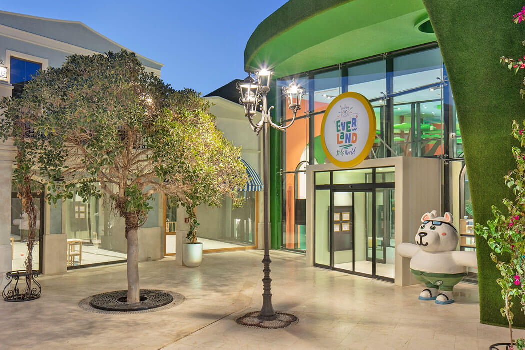Hotel Ela Excellence Resort Belek - widok na klub dla dzieci