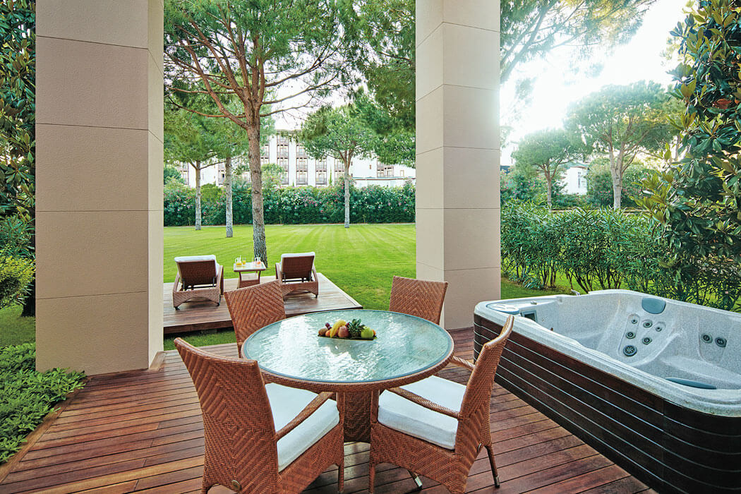 Hotel Gloria Serenity Resort - przykładowa garden willa z zewnątrz