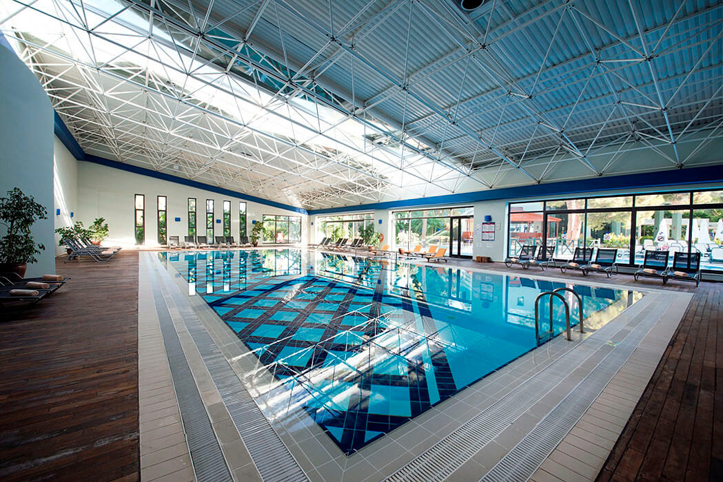 Hotel Limak Atlantis Deluxe Hotel & Resort - basen wewnętrzny