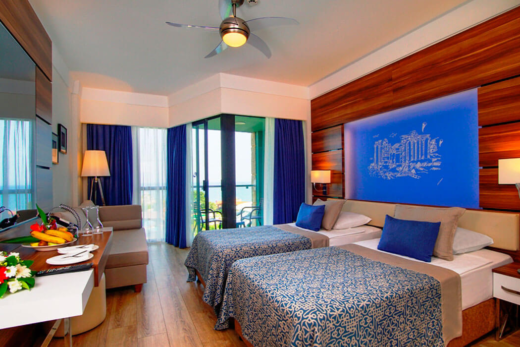 Limak Atlantis Deluxe Hotel&resort - łóżka w pokoju standardowym
