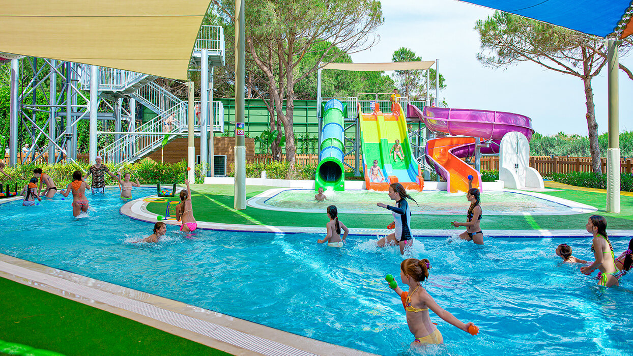 Xanadu Resort - zabawa w basenie