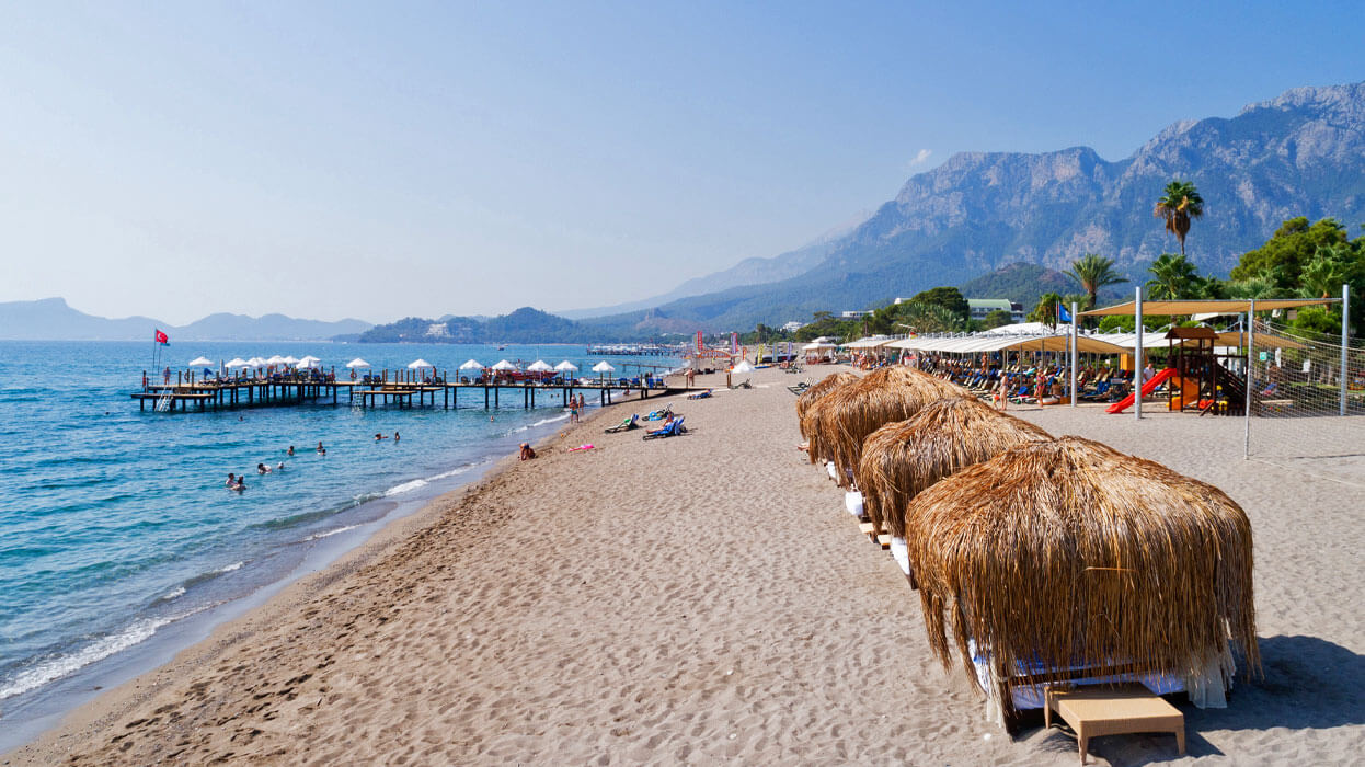 Seven Seas Hotel Life - pawilony na plaży i morze