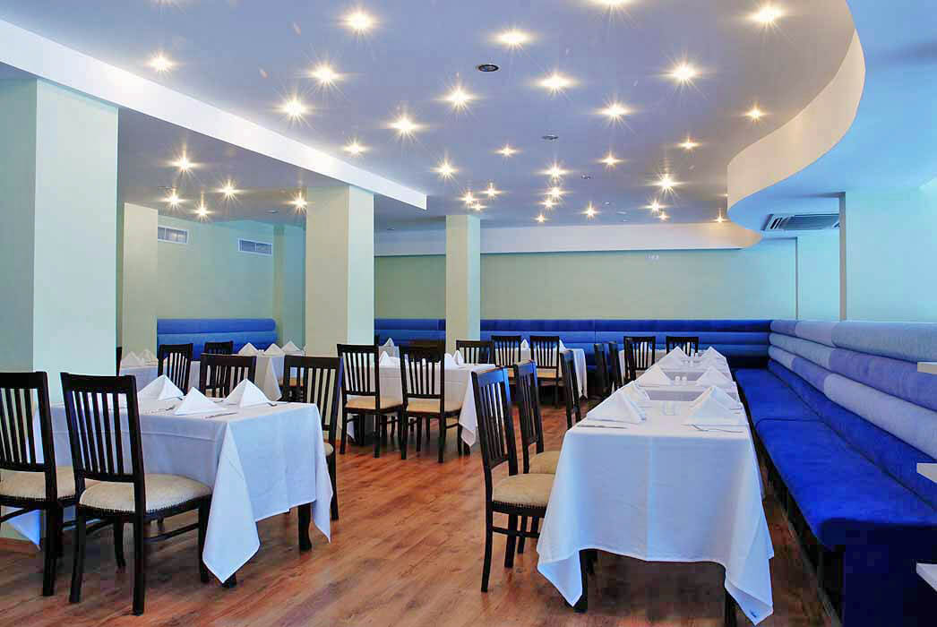 Tu Casa Gelidonya Hotel - stoły w restauracji głównej