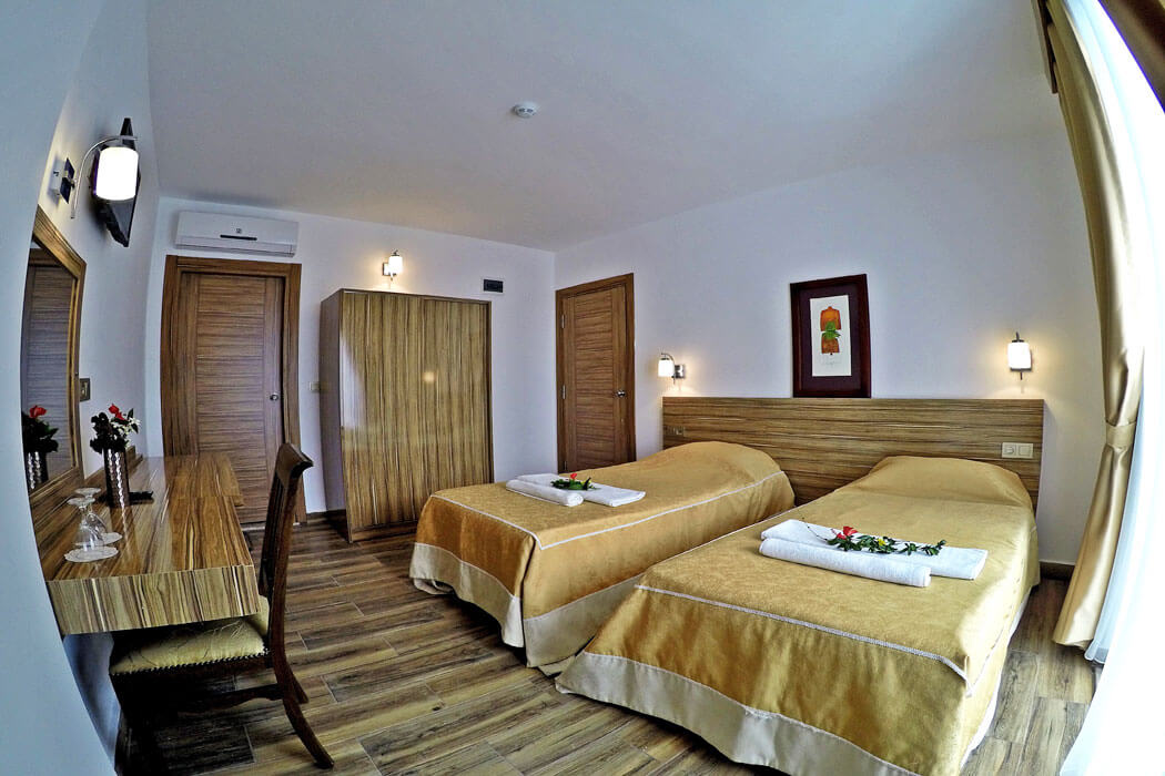 Nar Hotel - dwa łóżka w pokoju comfort