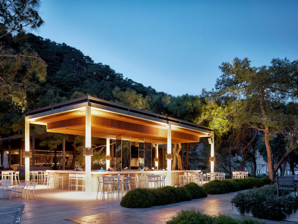 AZURE COURT BAR