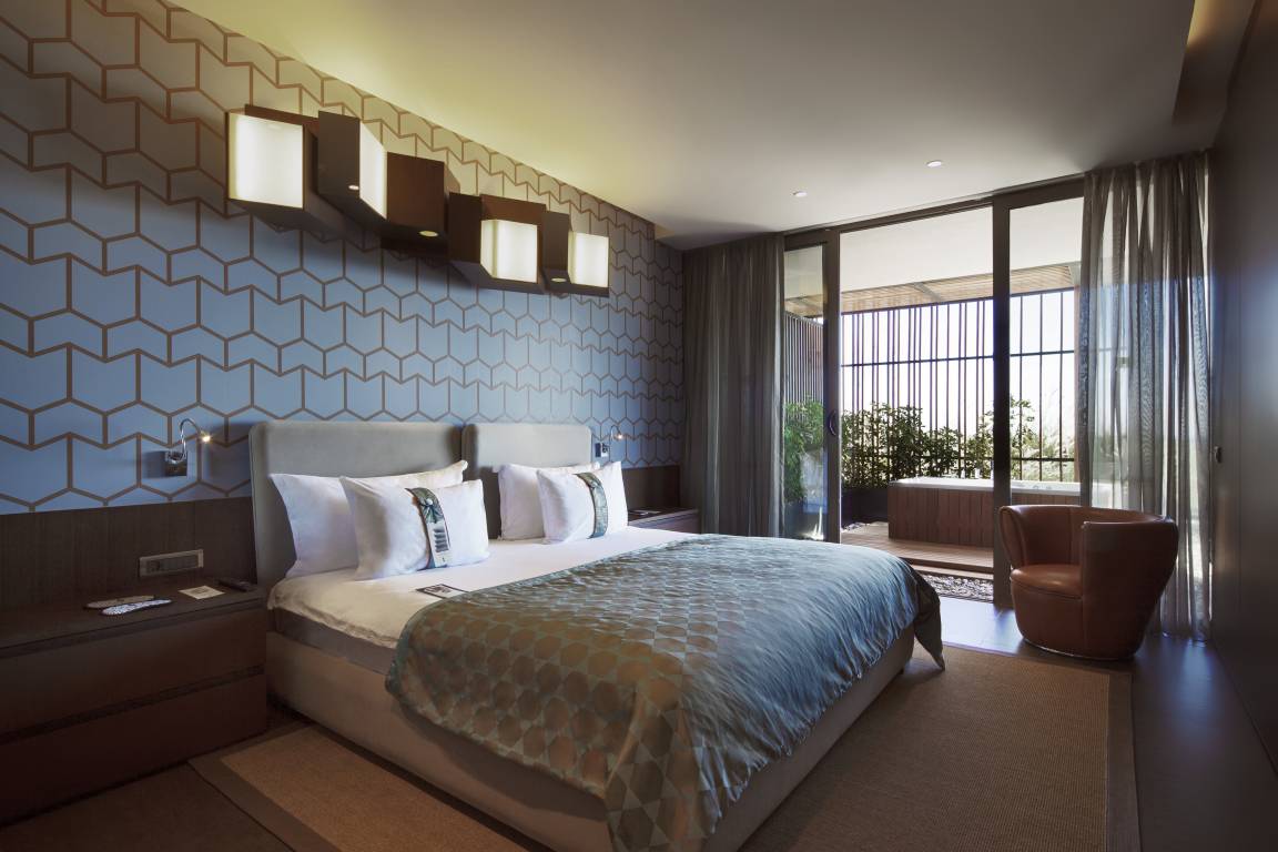 ROYAL RESIDENCE FAMILY SUITE SEA VIEW