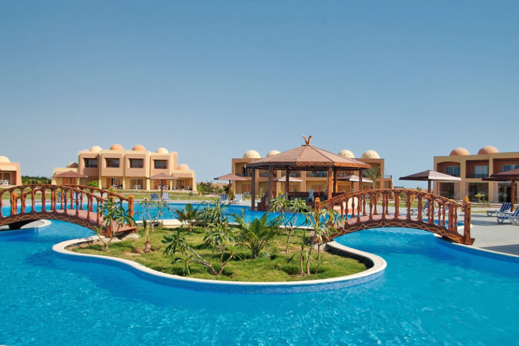Hotel Wadi Lahmy Azur Resort - basen