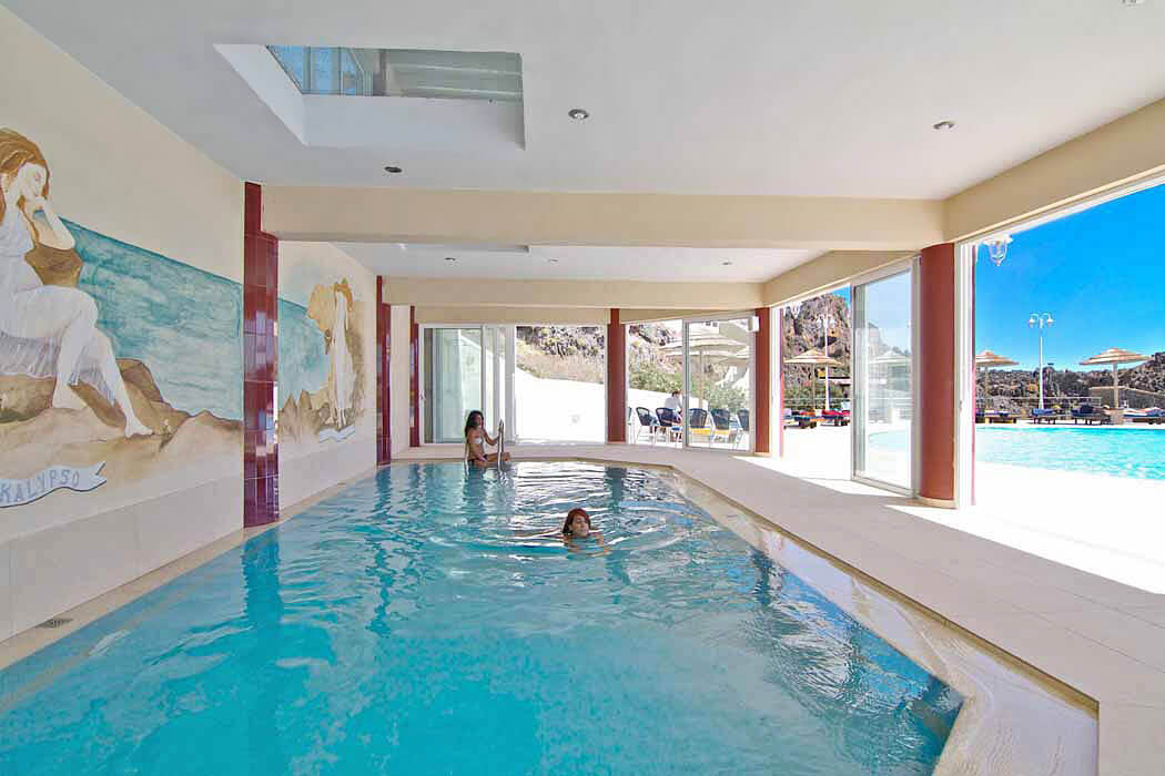 Hotel Kalypso Cretan Village Resort and Spa - basen wenwnętrzny