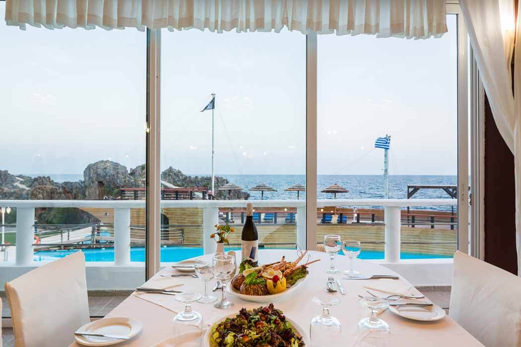 Hotel Kalypso Cretan Village Resort and Spa - stolik