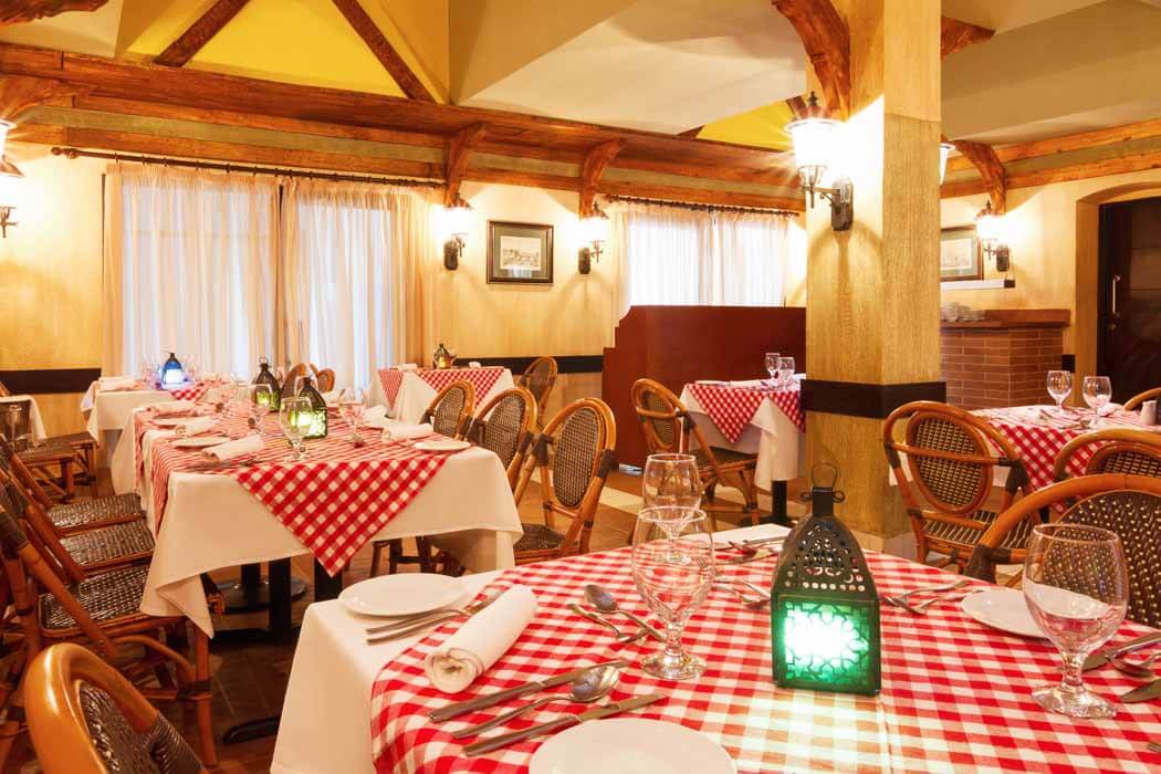 Hotel Jaz Dar El Madina - restauracja włoska