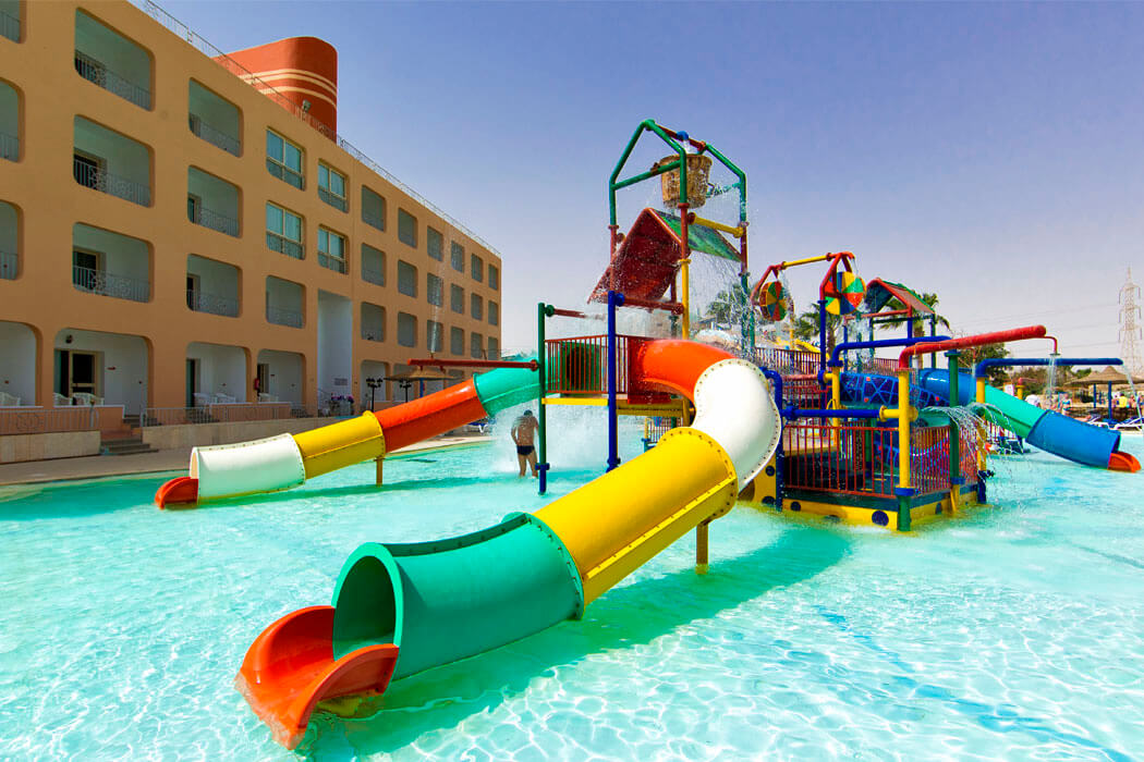 Hotel Titanic Resort & Aqua Park - brodzik