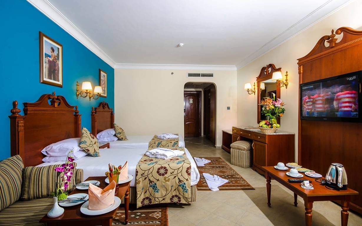 STANDARD ROOM 