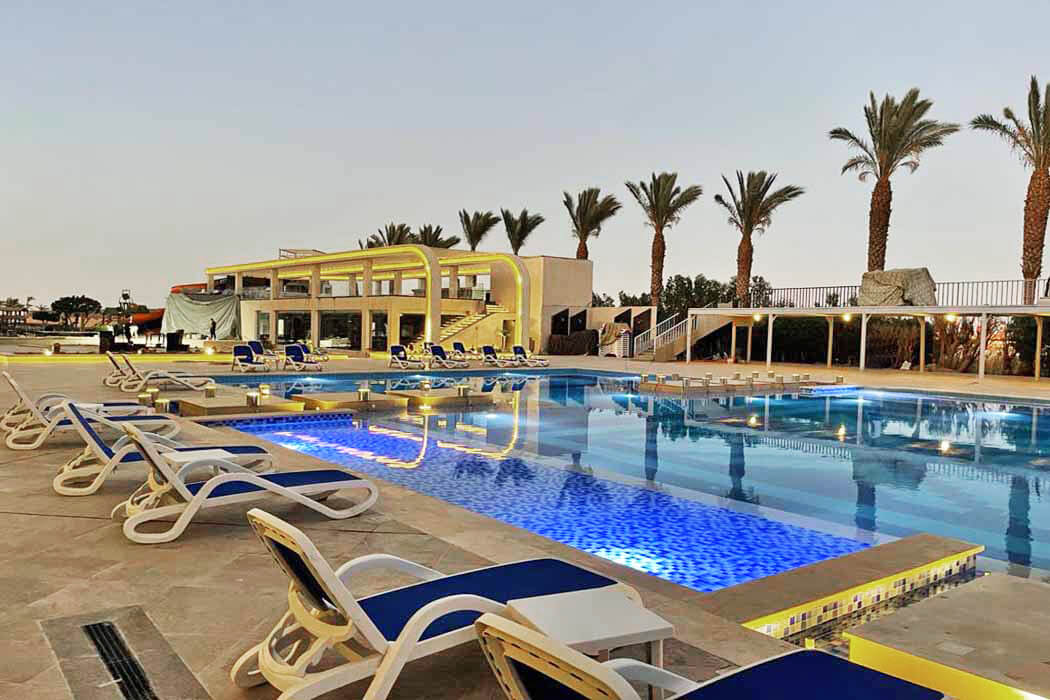 Hotel Bellagio Beach Resort - basen