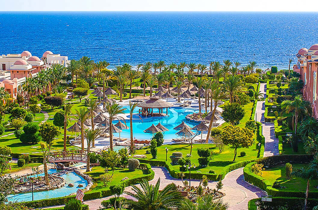 Hotel Serenity Makadi Beach - widok na basen i morze