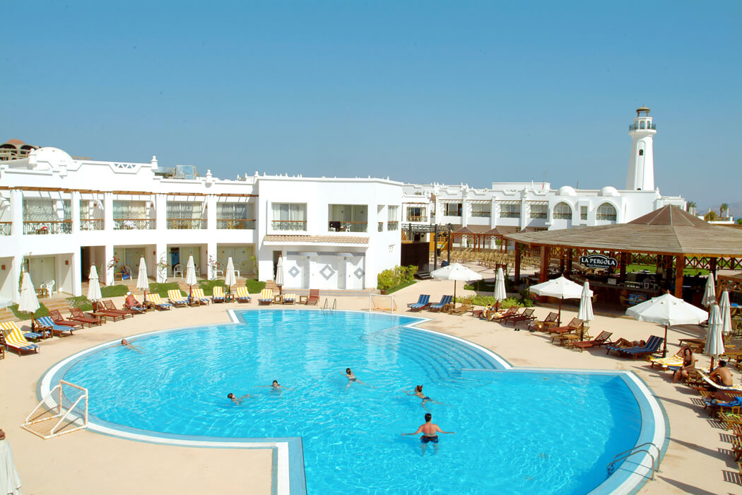 Hotel Melton Beach Resort - basen