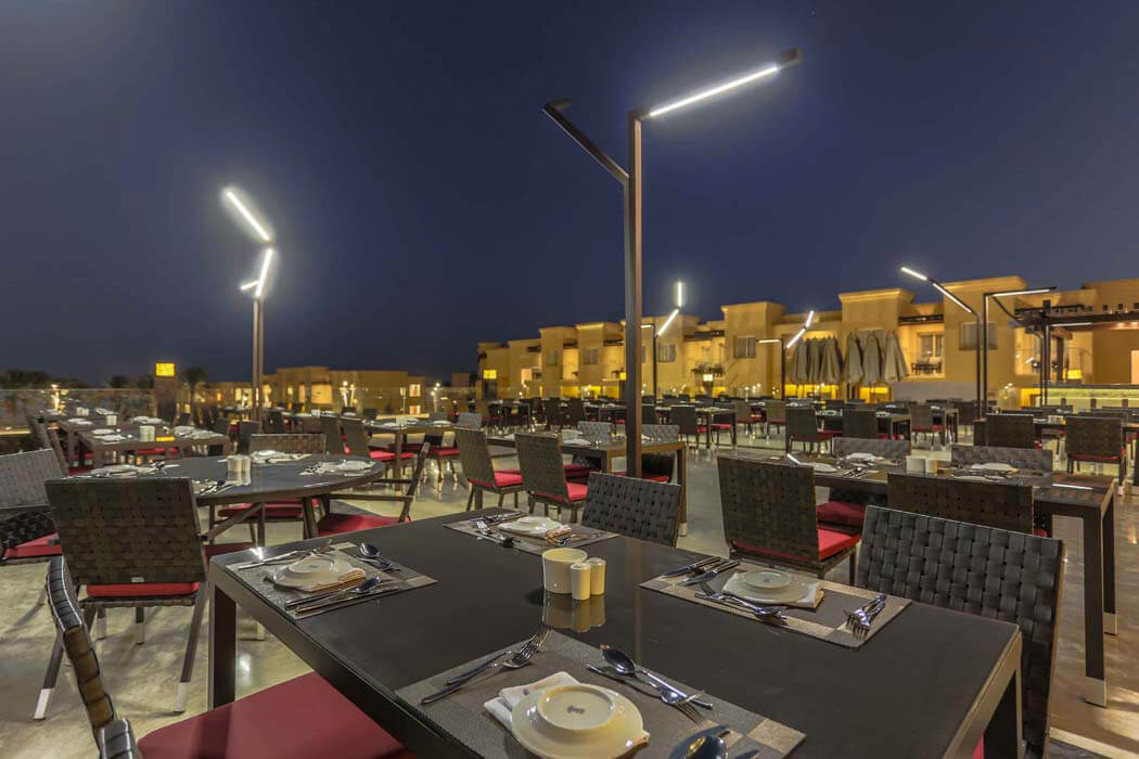 Hotel Rixos Premium Seagate - restauracja nocą