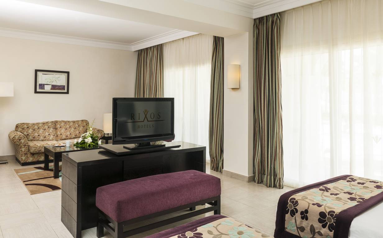 JUNIOR SUITE