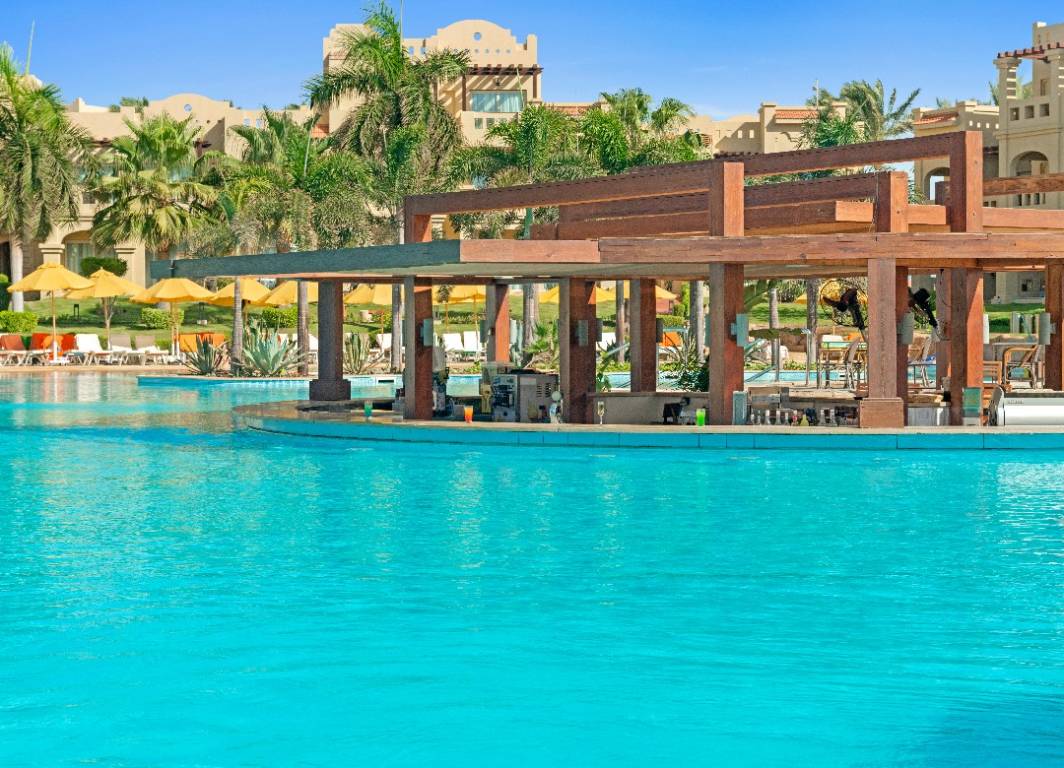 Lagoon Pool Bar