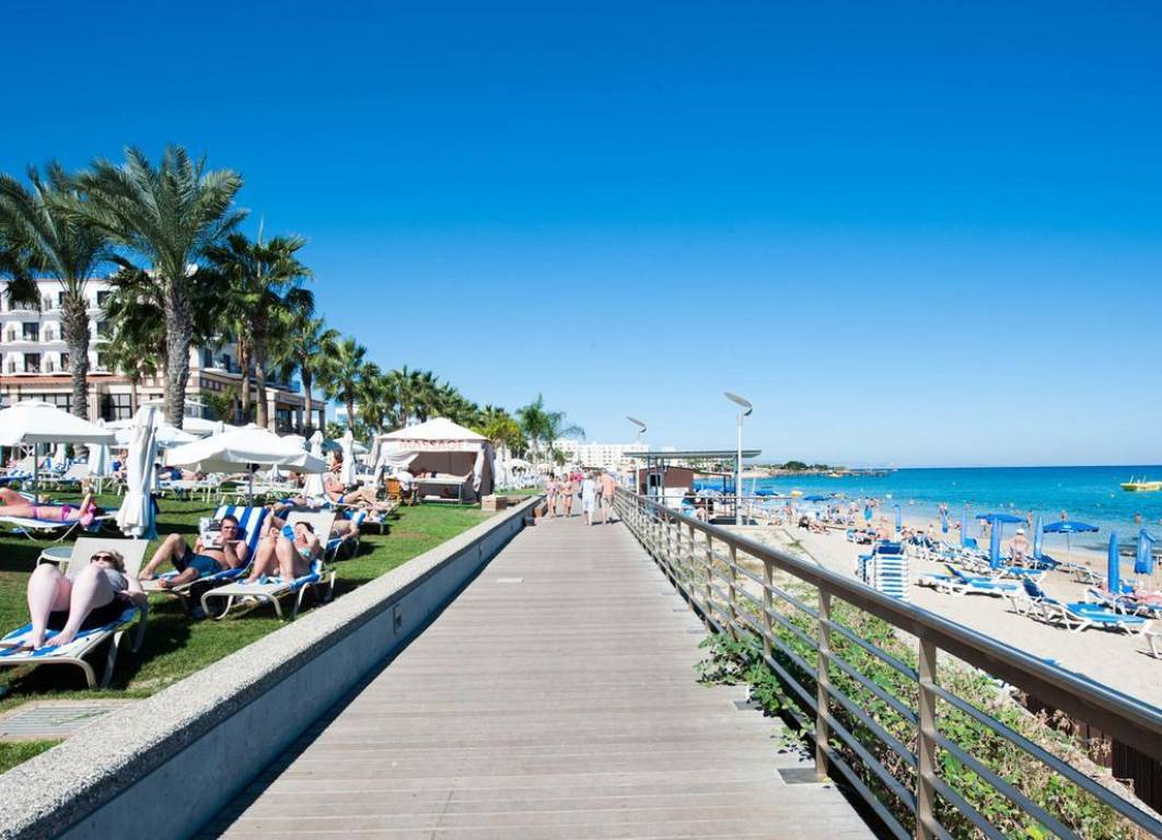 vrissiana beach hotel отзывы