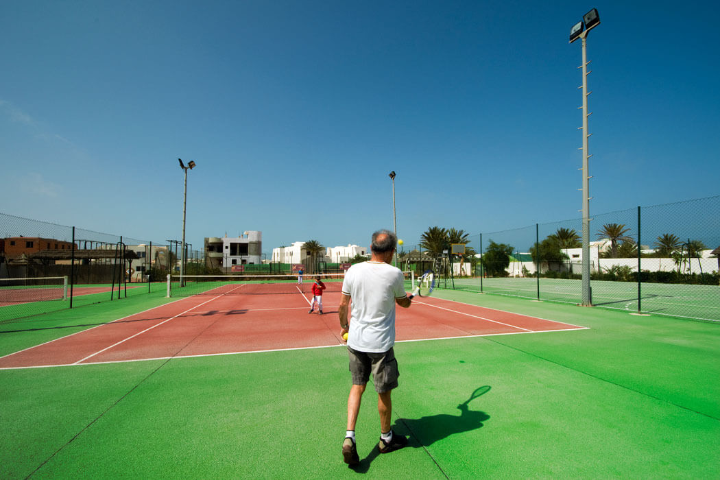 Hotel Fiesta Beach - kort tenisowy