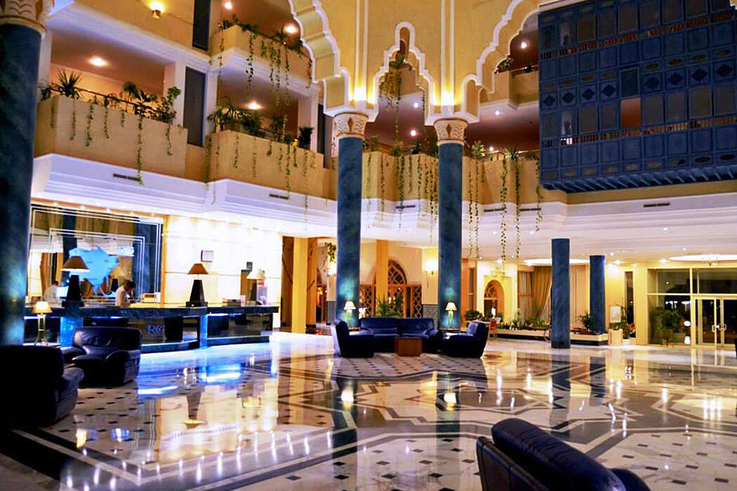 Hotel Royal Garden Palace - lobby