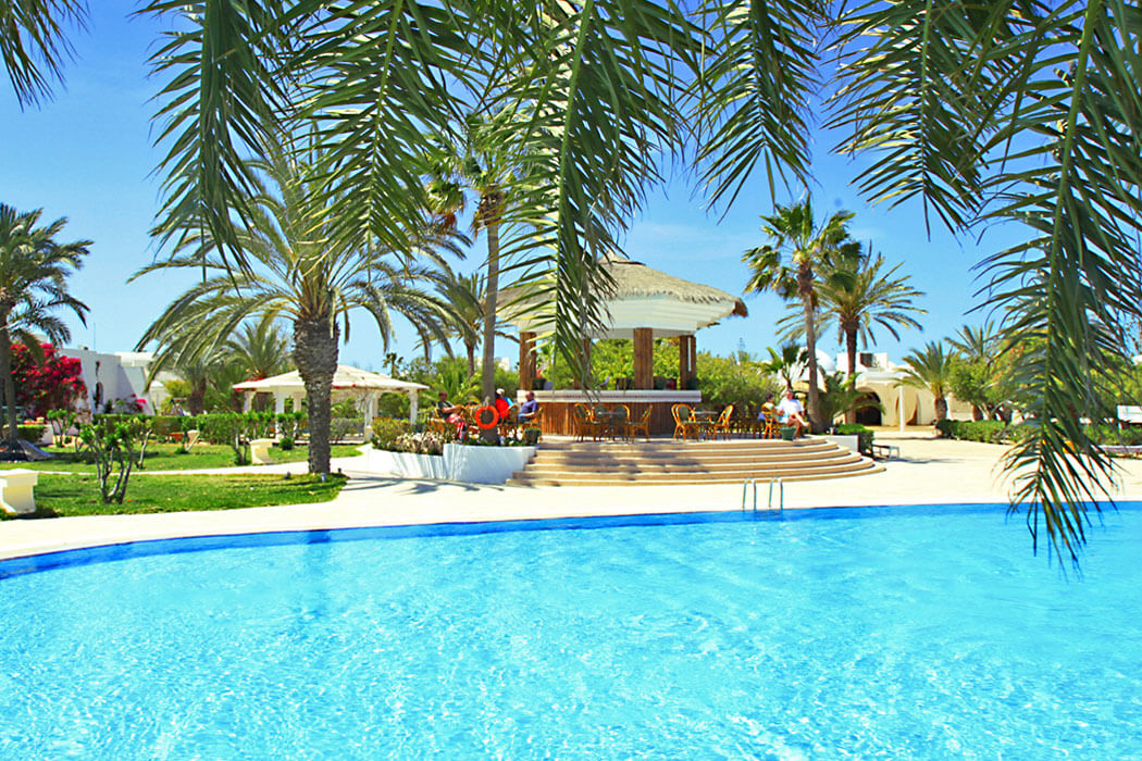 Hotel Djerba Plaza Thalasso & Spa - bar przy basenie