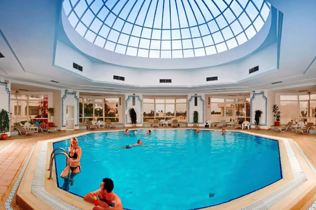 Hotel Djerba Plaza Thalasso & Spa - kryty basen