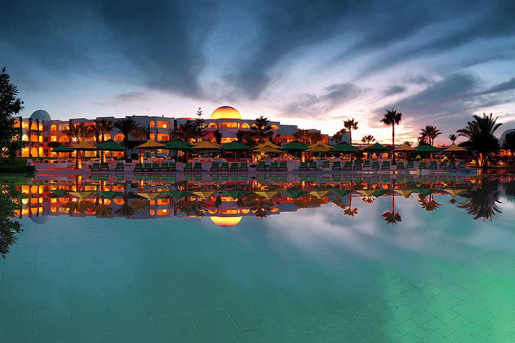 Hotel Djerba Plaza Thalasso & Spa - wieczorem