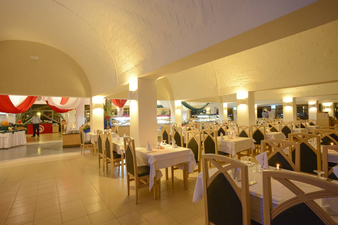 Le Pacha Restaurant - main restaurant
