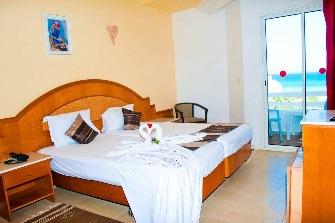 DOUBLE SEA VIEW