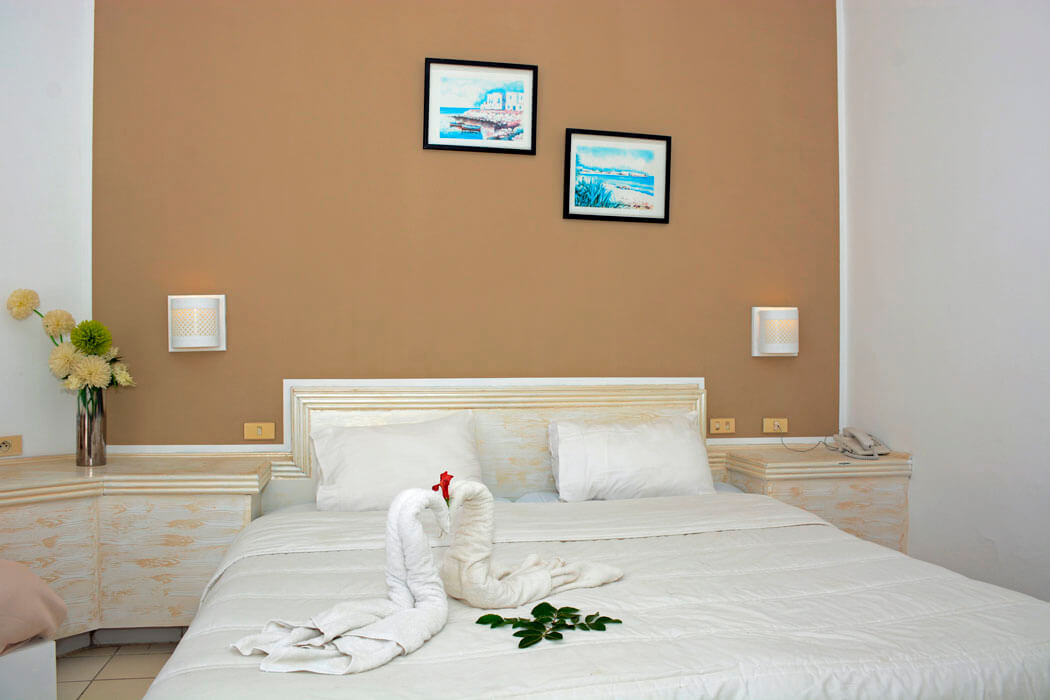 Neptunia Hotel - dekoracja łóżka