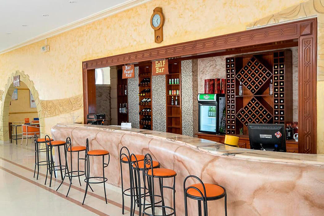 Hotel Houda Golf & Aquapark - przy barze