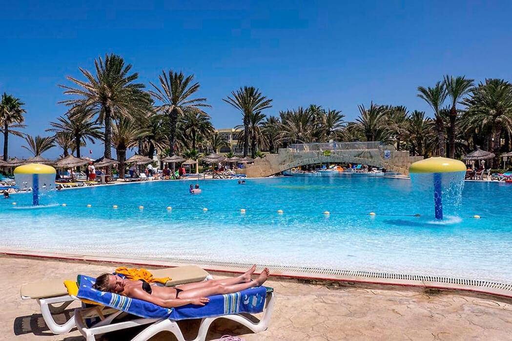 Hotel Houda Golf & Aquapark - przy basenie