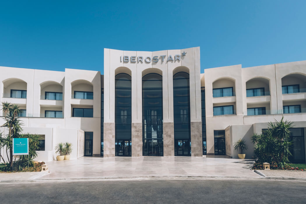 Hotel Iberostar Selection Kuriat Palace - z zewnątrz