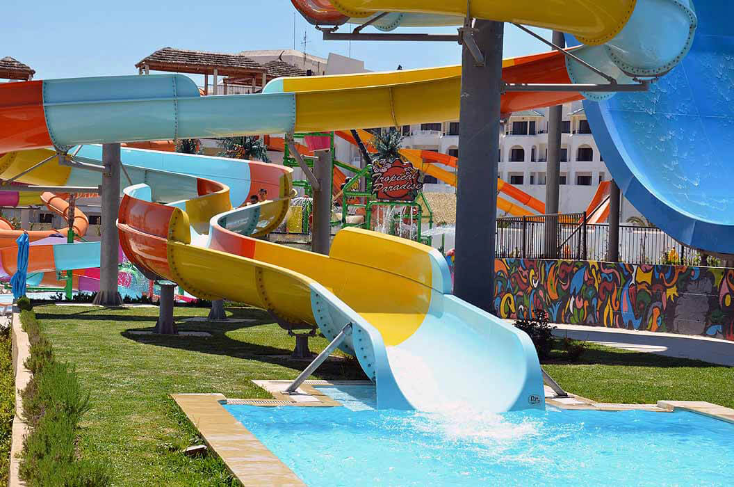 Hotel Aquasplash Thalassa Sousse - zjeżdżalnia z bliska