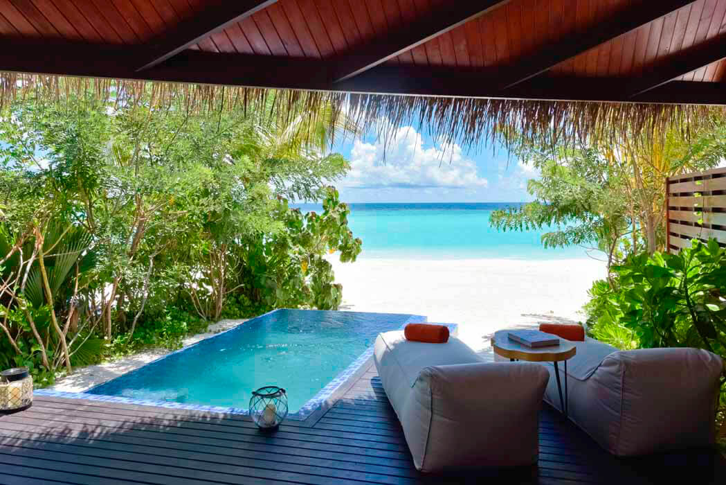 Hotel Grand Park Kodhipparu Maldives - beach pool villa