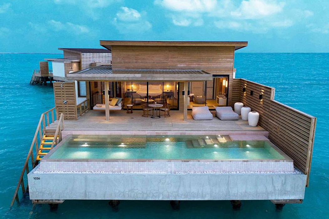 Hotel Kuda Villingili Resort Maldives - Water Villa Pool