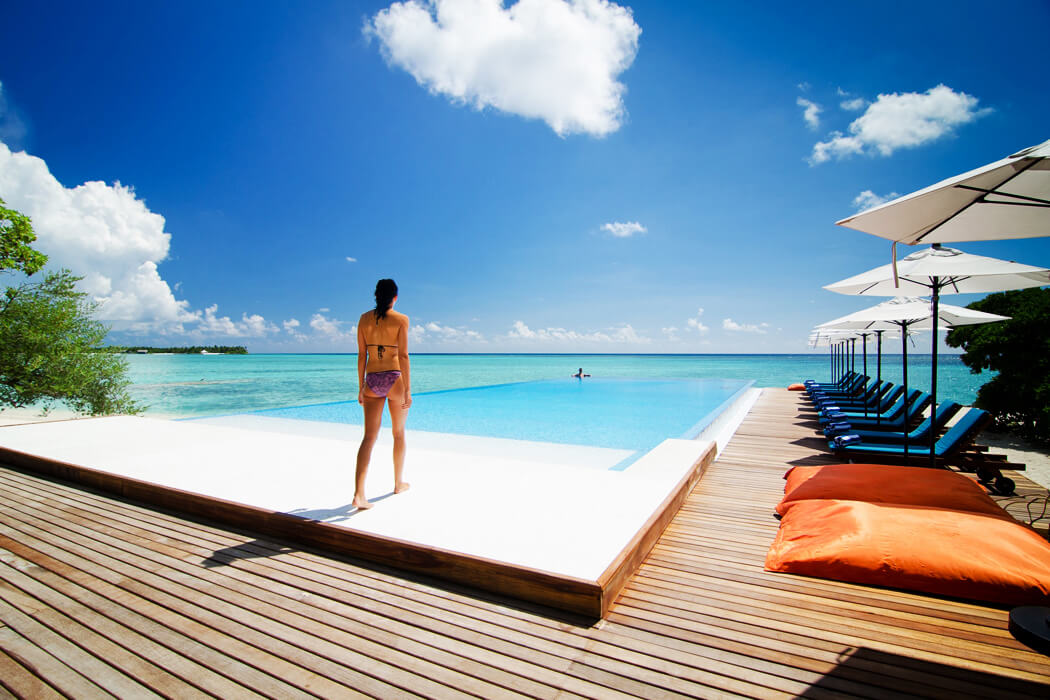 Hotel Summer Island Maldives - basen infinity