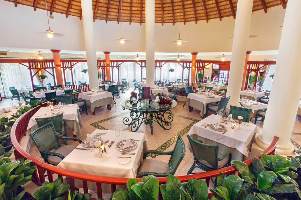 Hotel Bahia Principe Grand Punta Cana - widok z góry na restaurację