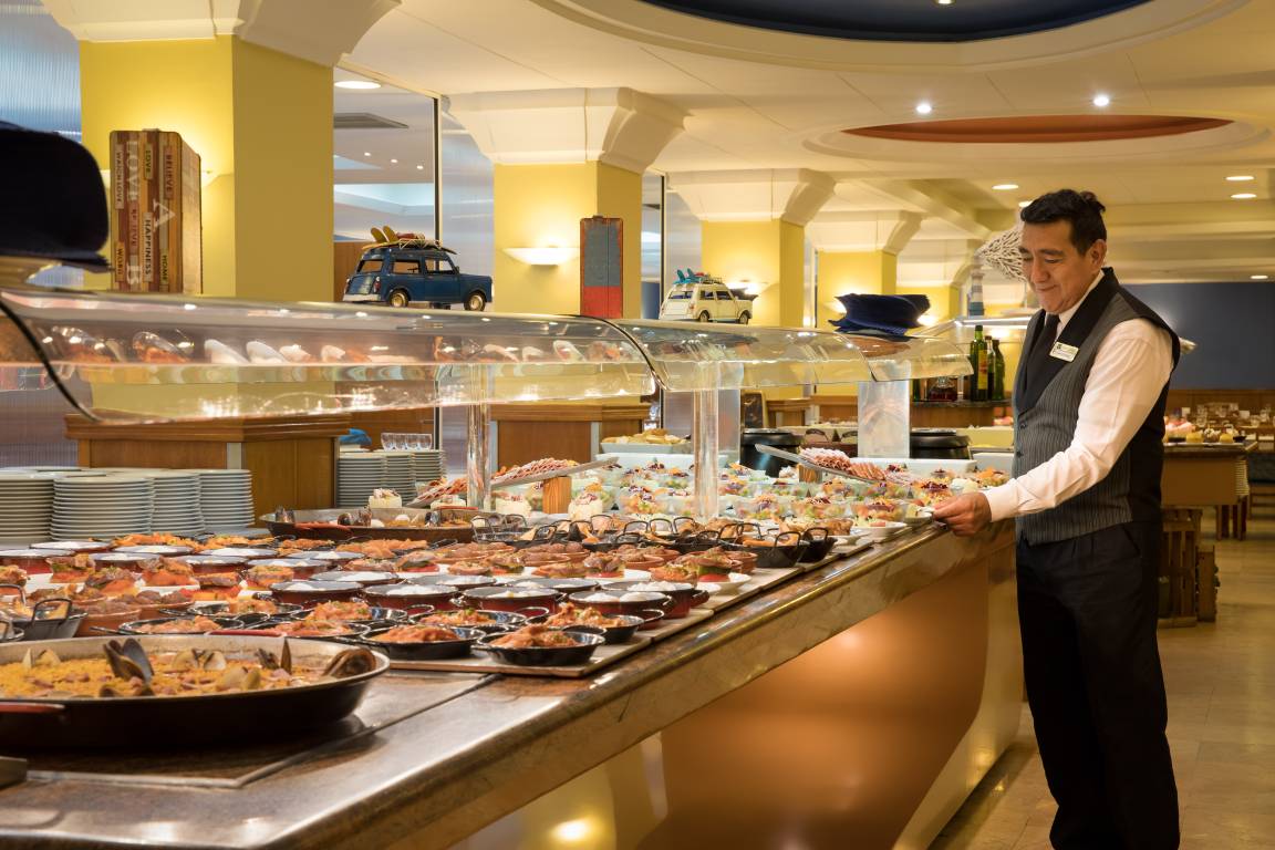MAIN RESTAURANT