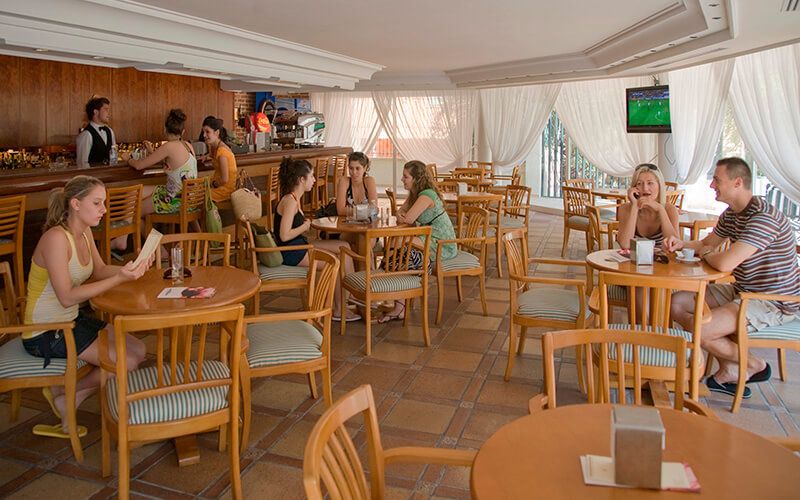 Hotel Ipanema Park- Beach - bar nad basenem
