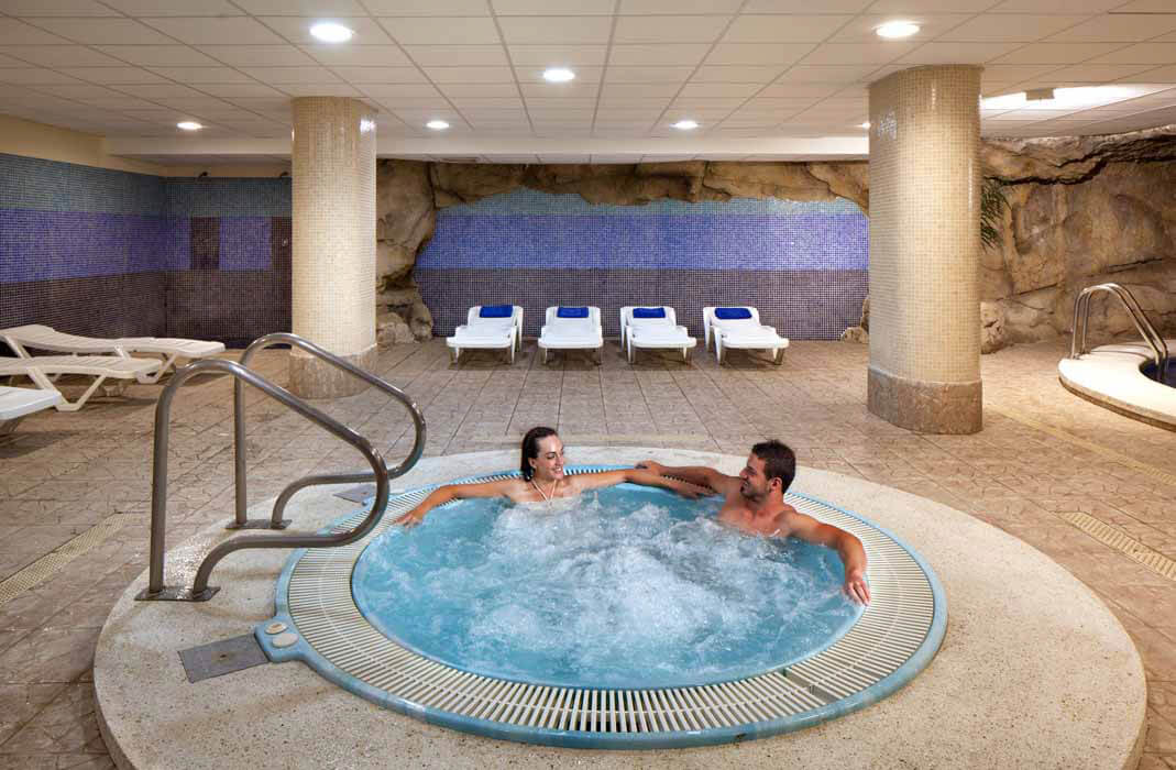 H.top Royal Star Hotel - jacuzzi