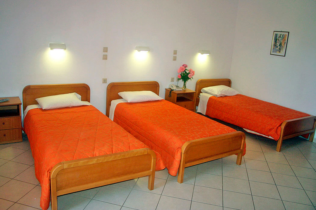 Hotel Alkyon - pokój z trzema łóżkami